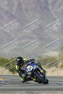 media/Jan-15-2026-Racers Edge (Thu) [[dfebeb70ab]]/2-A Group/Session 5 (Turn 5)/